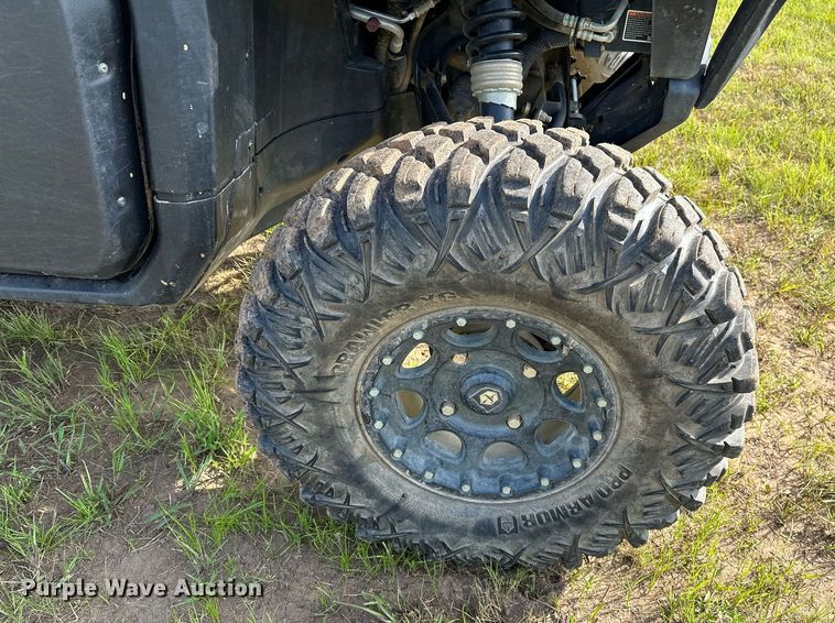 image for item OG9043 2020 Can-Am Defender Limited  utility vehicle