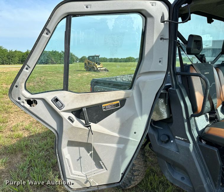 image for item OG9043 2020 Can-Am Defender Limited  utility vehicle