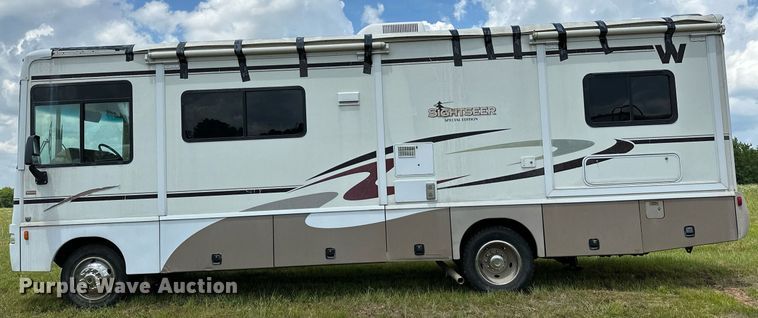 image for item OG9053 2006 Winnebago Sightseer WFD29R  RV
