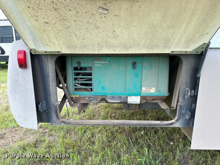 image for item OG9053 2006 Winnebago Sightseer WFD29R  RV