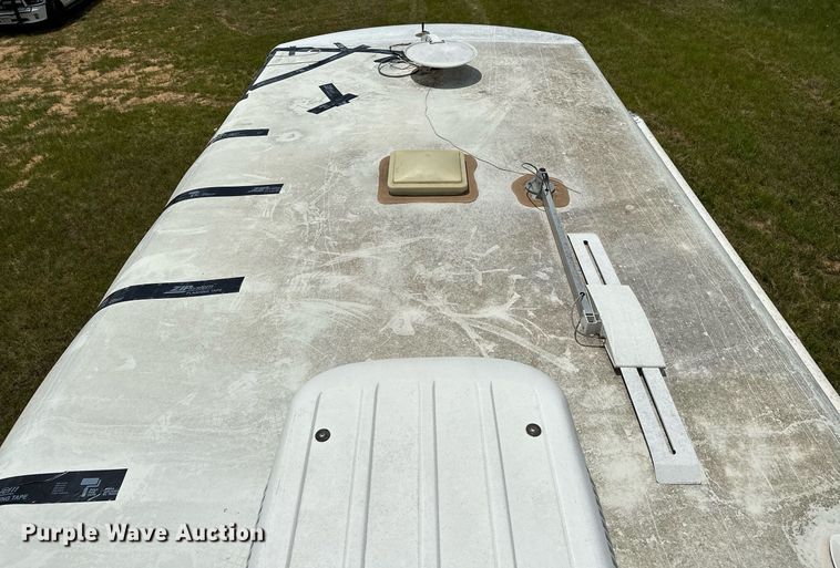 image for item OG9053 2006 Winnebago Sightseer WFD29R  RV