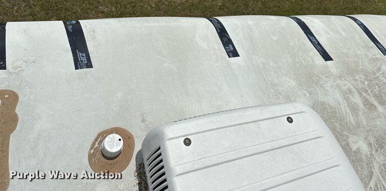 image for item OG9053 2006 Winnebago Sightseer WFD29R  RV