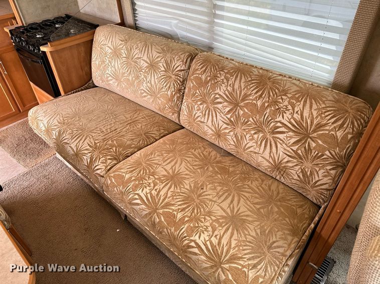 image for item OG9053 2006 Winnebago Sightseer WFD29R  RV