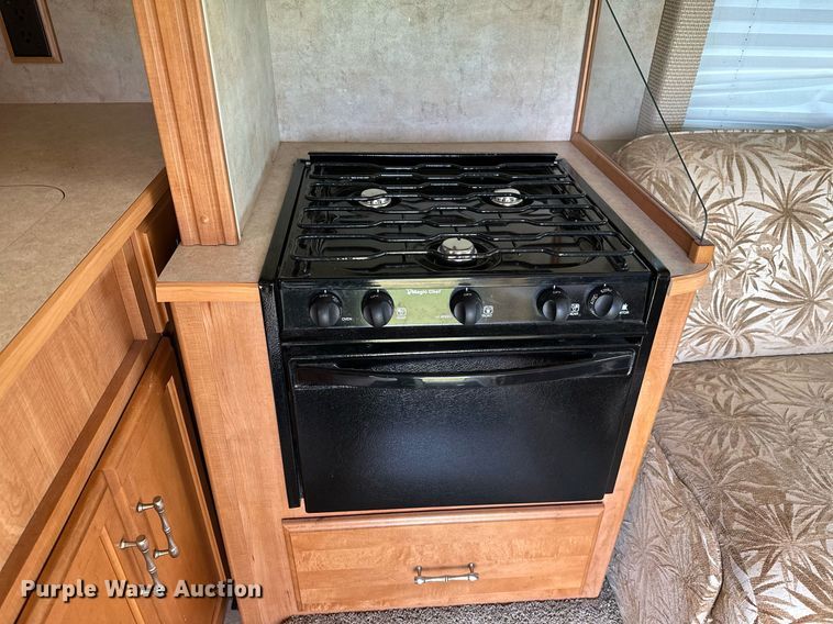 image for item OG9053 2006 Winnebago Sightseer WFD29R  RV