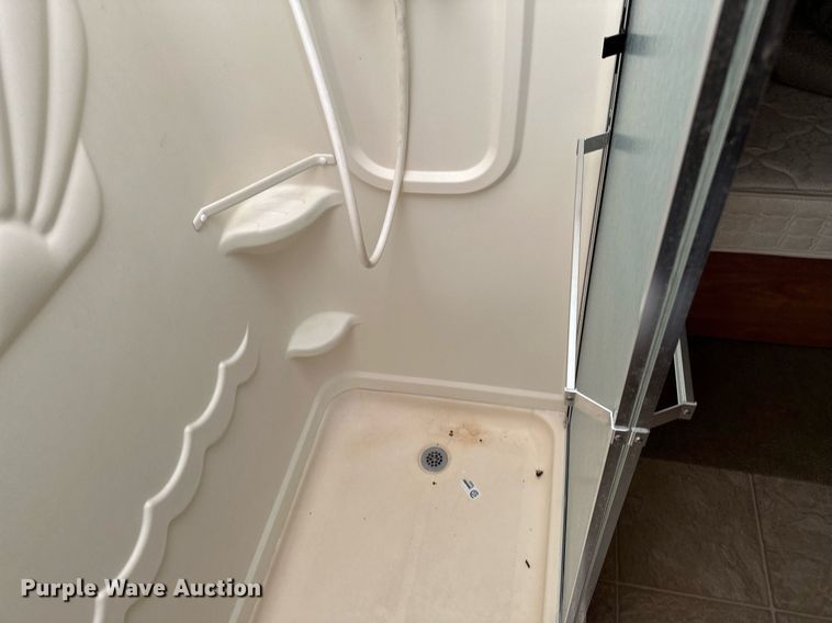 image for item OG9053 2006 Winnebago Sightseer WFD29R  RV