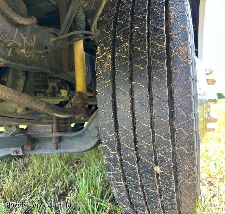 image for item OG9053 2006 Winnebago Sightseer WFD29R  RV