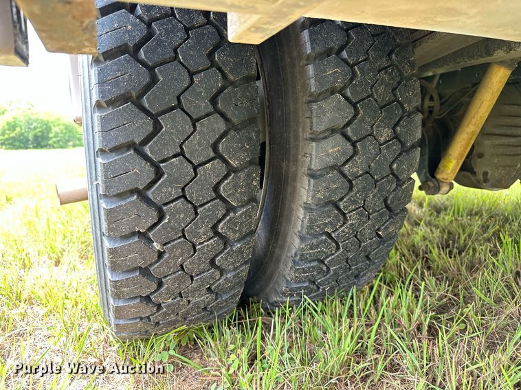 image for item OG9053 2006 Winnebago Sightseer WFD29R  RV