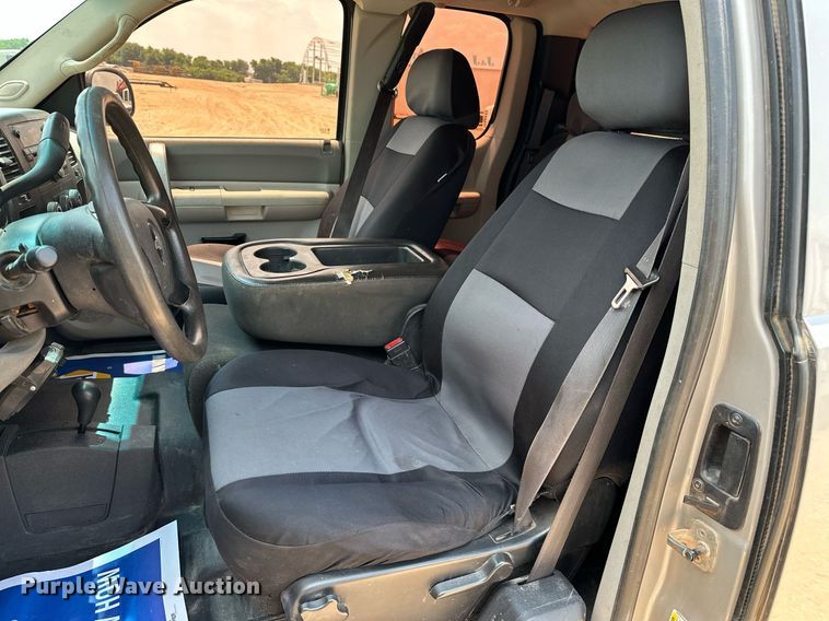 image for item OG9084 2009 Chevrolet Silverado 1500  Ext. Cab pickup truck