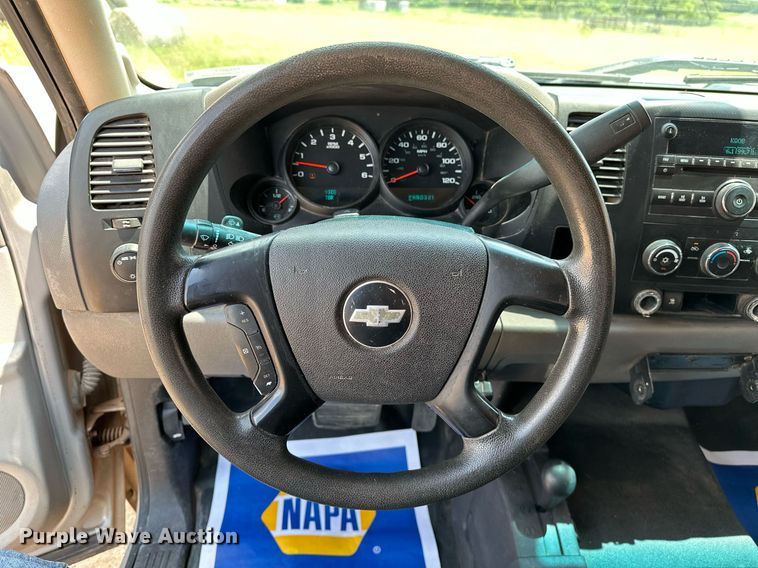 image for item OG9084 2009 Chevrolet Silverado 1500  Ext. Cab pickup truck