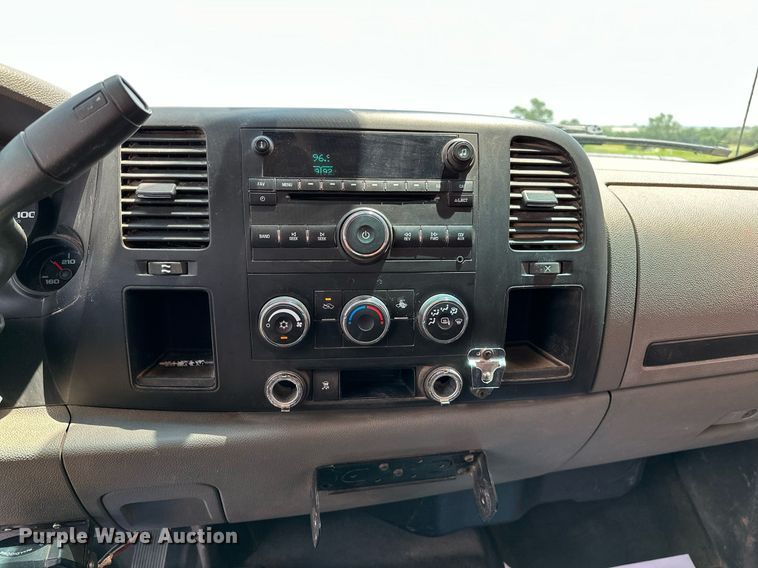 image for item OG9084 2009 Chevrolet Silverado 1500  Ext. Cab pickup truck