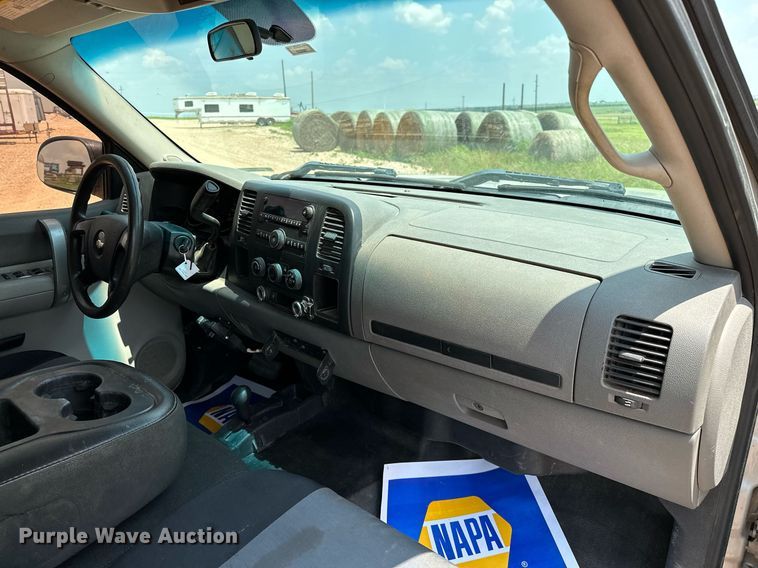 image for item OG9084 2009 Chevrolet Silverado 1500  Ext. Cab pickup truck