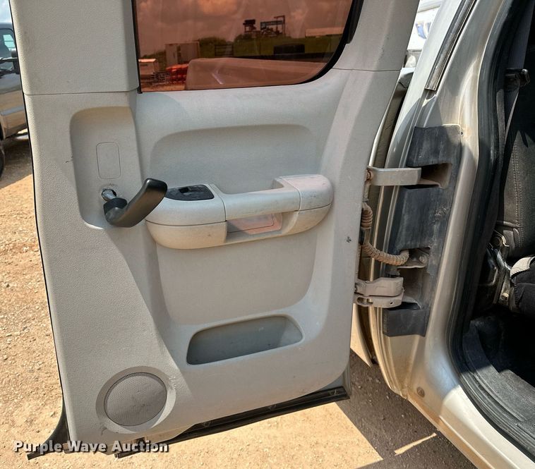 image for item OG9084 2009 Chevrolet Silverado 1500  Ext. Cab pickup truck