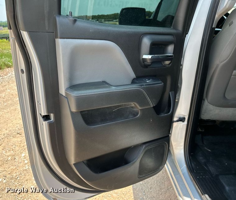 image for item OG9086 2015 Chevrolet Silverado 1500  Double Cab pickup truck