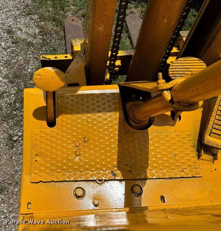image for item OG9109 Clark 4015  forklift