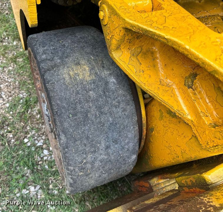 image for item OG9109 Clark 4015  forklift