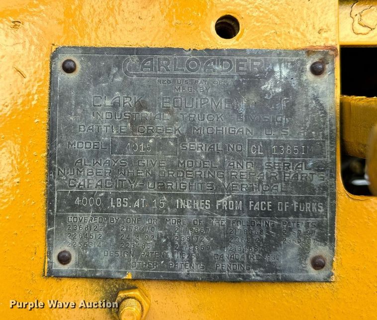 image for item OG9109 Clark 4015  forklift
