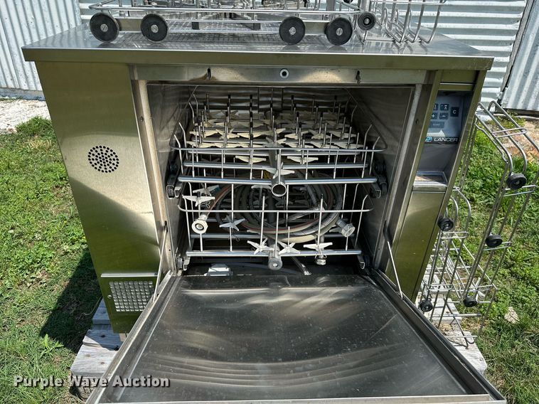 image for item OG9126 2000 Lancer 820UP  laboratory washer