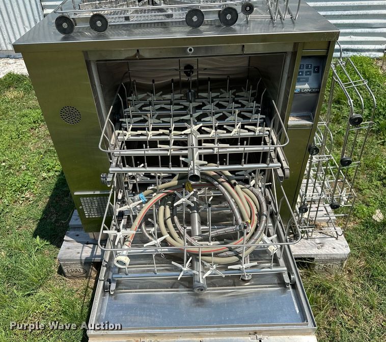 image for item OG9126 2000 Lancer 820UP  laboratory washer