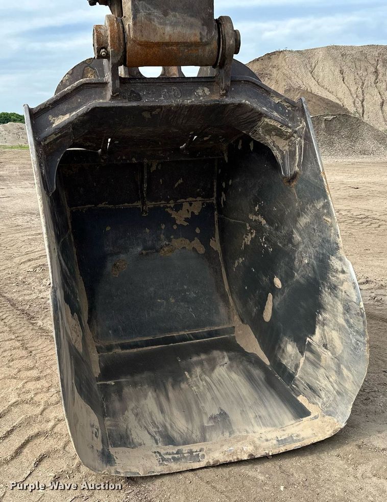 image for item AF9668 2003 Hitachi ZX450LC  excavator