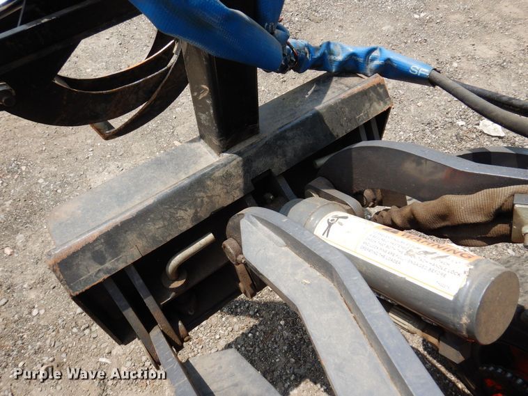 image for item AF9669 2002 Thomas 25G  compact utility loader