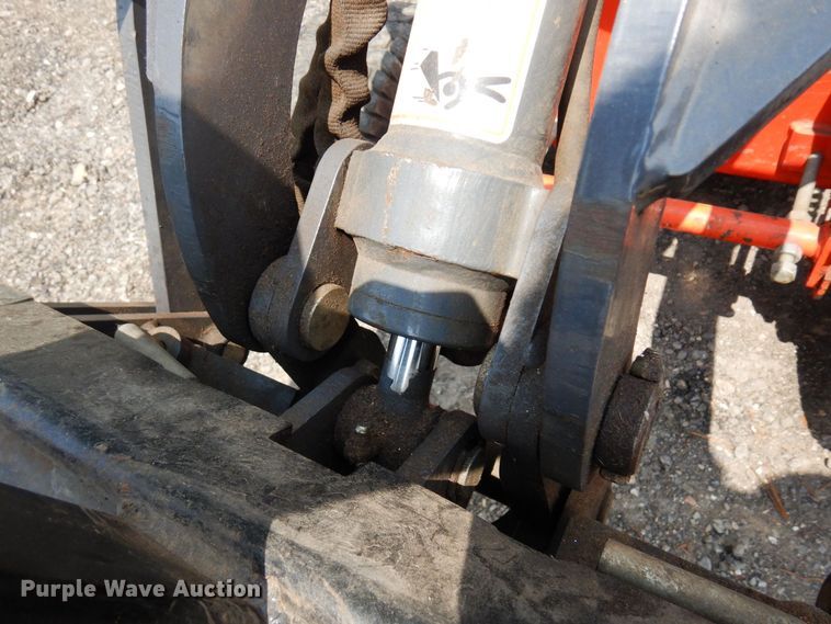 image for item AF9669 2002 Thomas 25G  compact utility loader