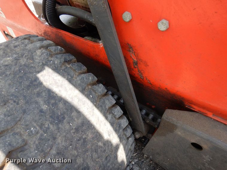 image for item AF9669 2002 Thomas 25G  compact utility loader