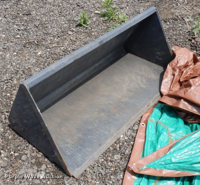 image for item AF9669 2002 Thomas 25G  compact utility loader