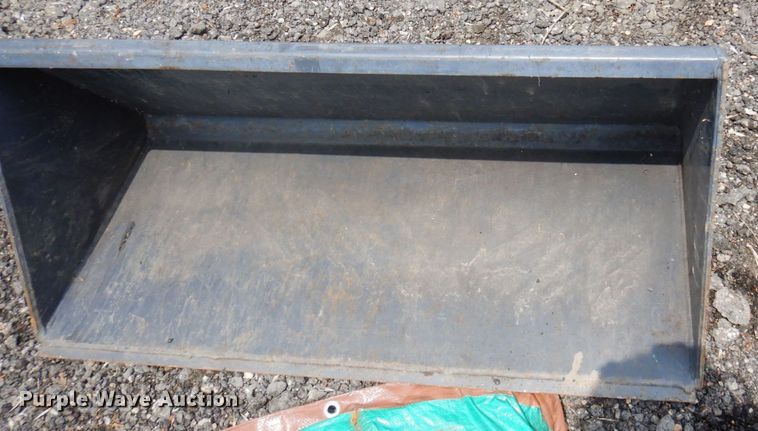 image for item AF9669 2002 Thomas 25G  compact utility loader