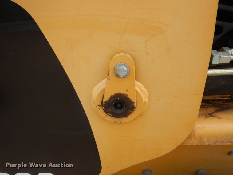 image for item AF9672 2001 Caterpillar 236  skid steer loader