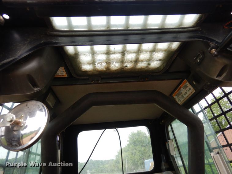 image for item AF9672 2001 Caterpillar 236  skid steer loader