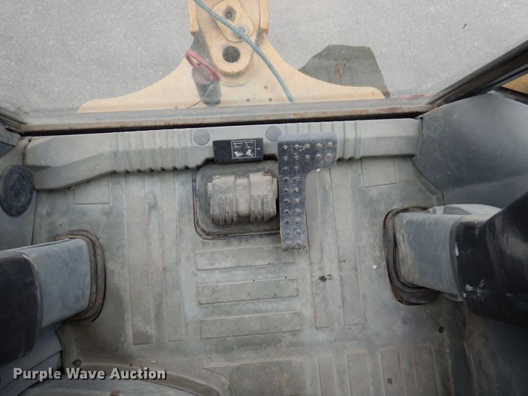 image for item AF9673 2003 Caterpillar 420D  backhoe