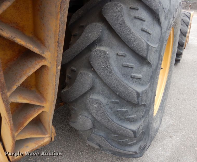 image for item AF9673 2003 Caterpillar 420D  backhoe