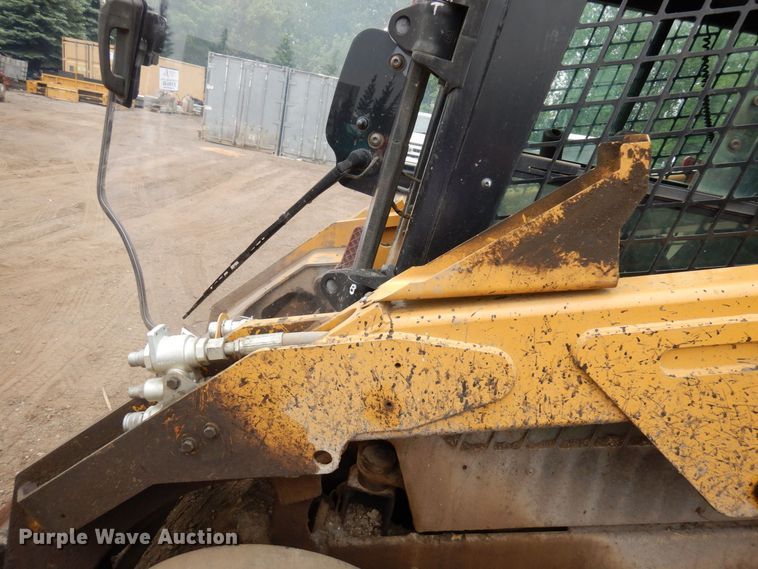 image for item AF9675 2016 Caterpillar 246D  skid steer loader