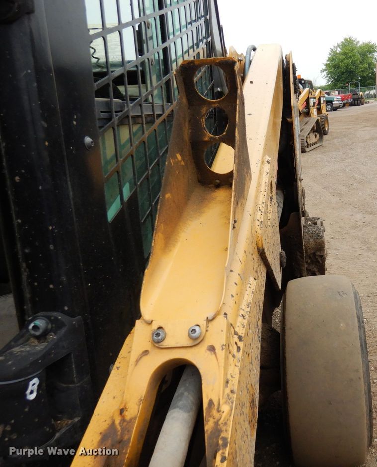 image for item AF9675 2016 Caterpillar 246D  skid steer loader