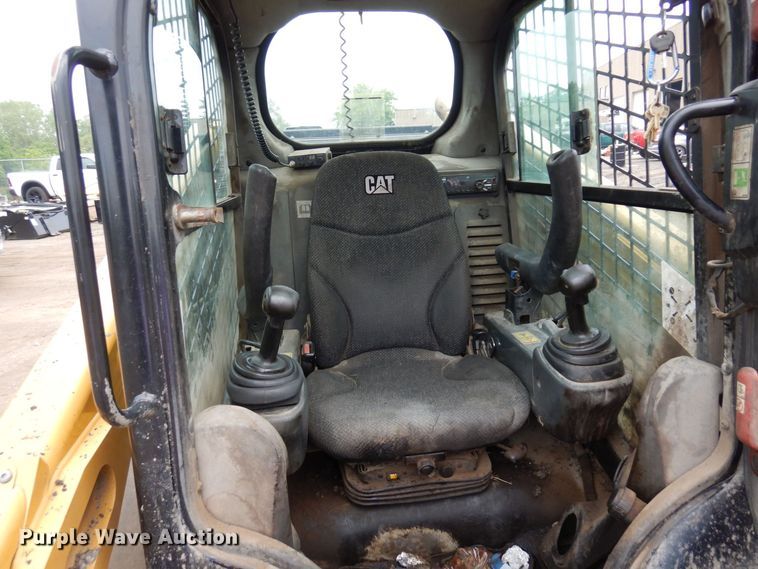 image for item AF9675 2016 Caterpillar 246D  skid steer loader