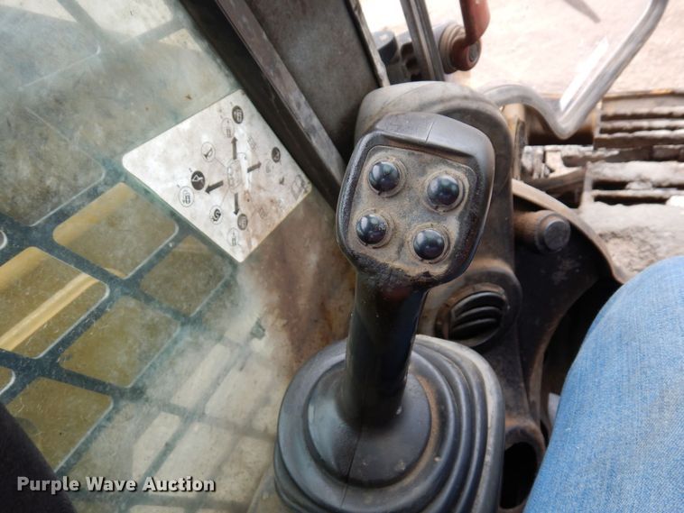 image for item AF9675 2016 Caterpillar 246D  skid steer loader