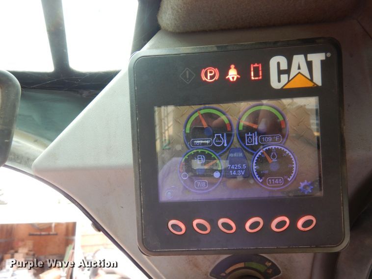 image for item AF9675 2016 Caterpillar 246D  skid steer loader