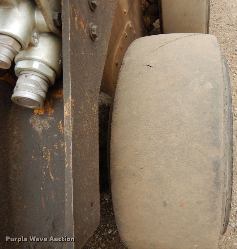 image for item AF9675 2016 Caterpillar 246D  skid steer loader