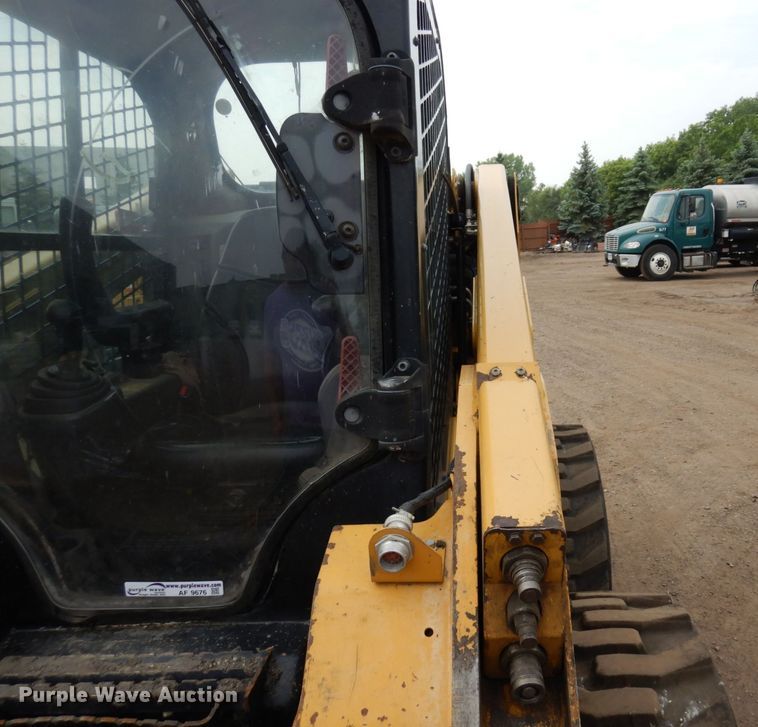 image for item AF9676 2017 Caterpillar 246D  skid steer loader