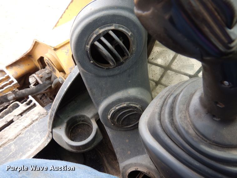 image for item AF9676 2017 Caterpillar 246D  skid steer loader