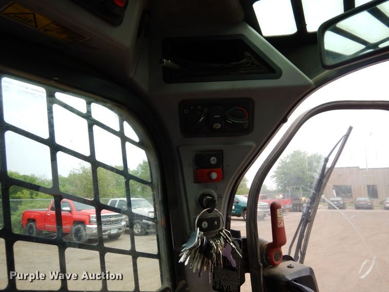 image for item AF9676 2017 Caterpillar 246D  skid steer loader