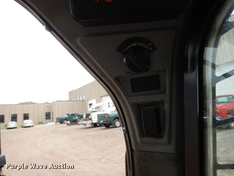 image for item AF9676 2017 Caterpillar 246D  skid steer loader