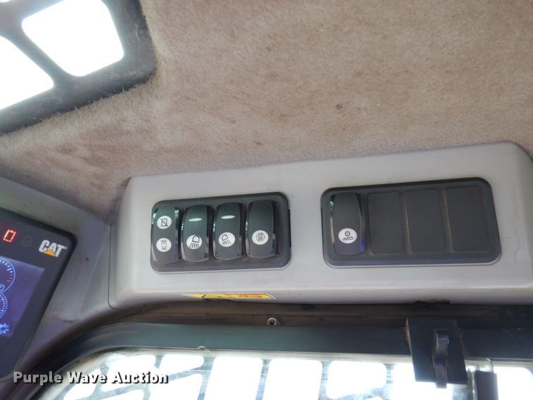 image for item AF9676 2017 Caterpillar 246D  skid steer loader