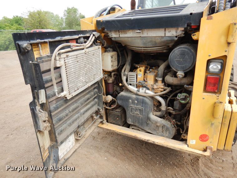 image for item AF9676 2017 Caterpillar 246D  skid steer loader