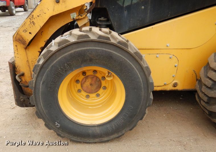 image for item AF9676 2017 Caterpillar 246D  skid steer loader