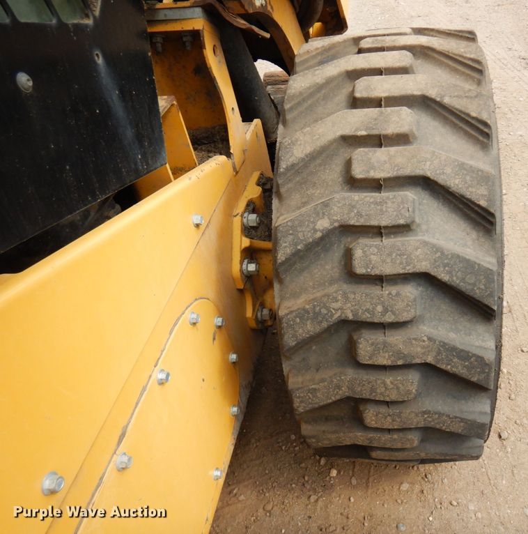 image for item AF9676 2017 Caterpillar 246D  skid steer loader