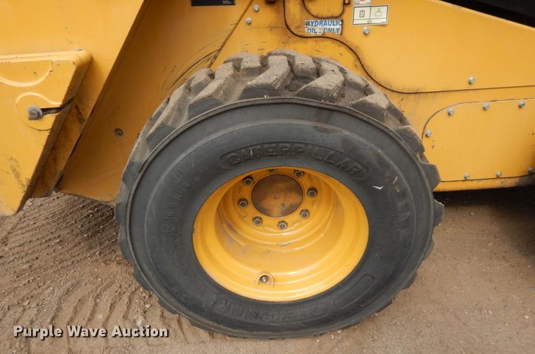 image for item AF9676 2017 Caterpillar 246D  skid steer loader