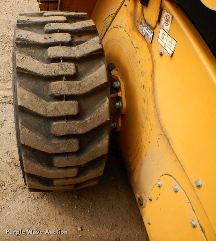 image for item AF9676 2017 Caterpillar 246D  skid steer loader