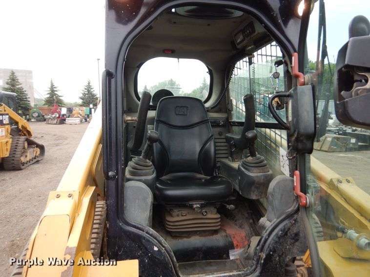 image for item AF9677 2017 Caterpillar 279D  tracked skid steer loader