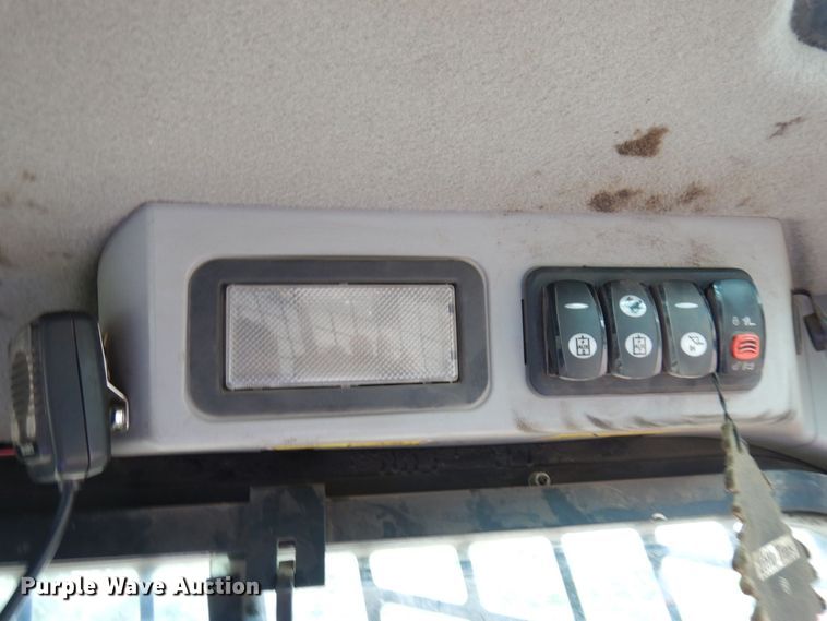 image for item AF9677 2017 Caterpillar 279D  tracked skid steer loader